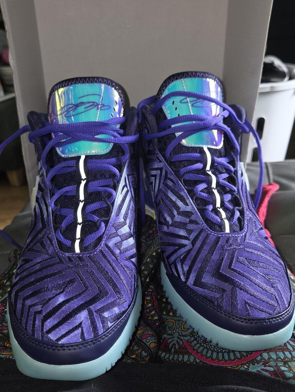 Nike Women's or Mens Purple Patterned Sneakers with Iridescent Tongue